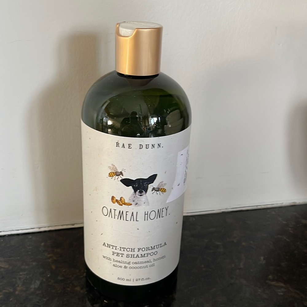 Rae Dunn - OATMEAL HONEY - pet shampoo